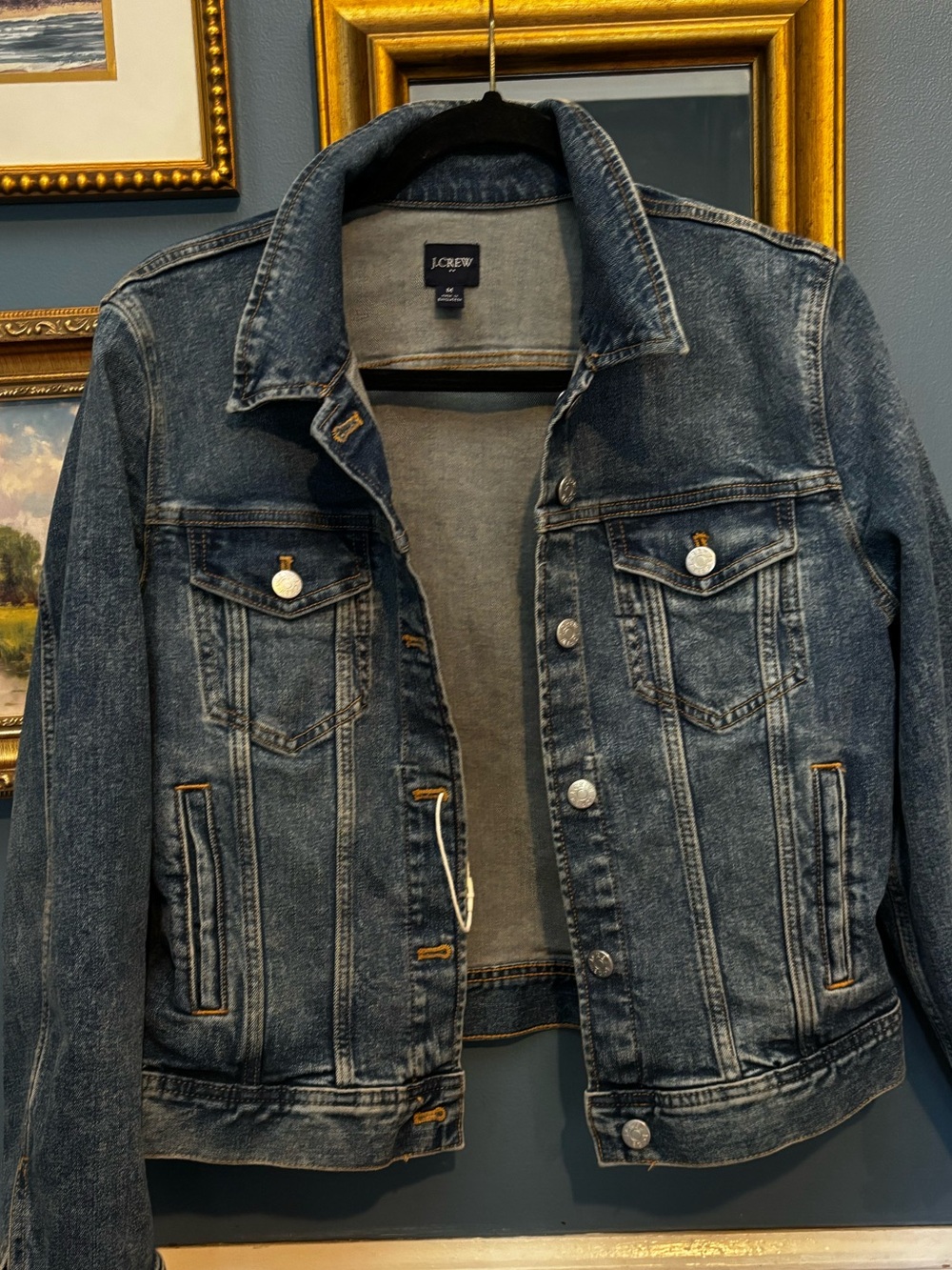 J.Crew Medium Wash Denim Trucker Jacket NWOT Size M Classic Jean Jacket